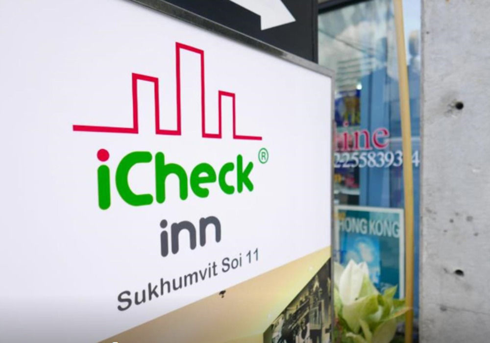 Citin Sukhumvit 11 Nana Bangkok By Compass Hospitality Hotel Exterior foto